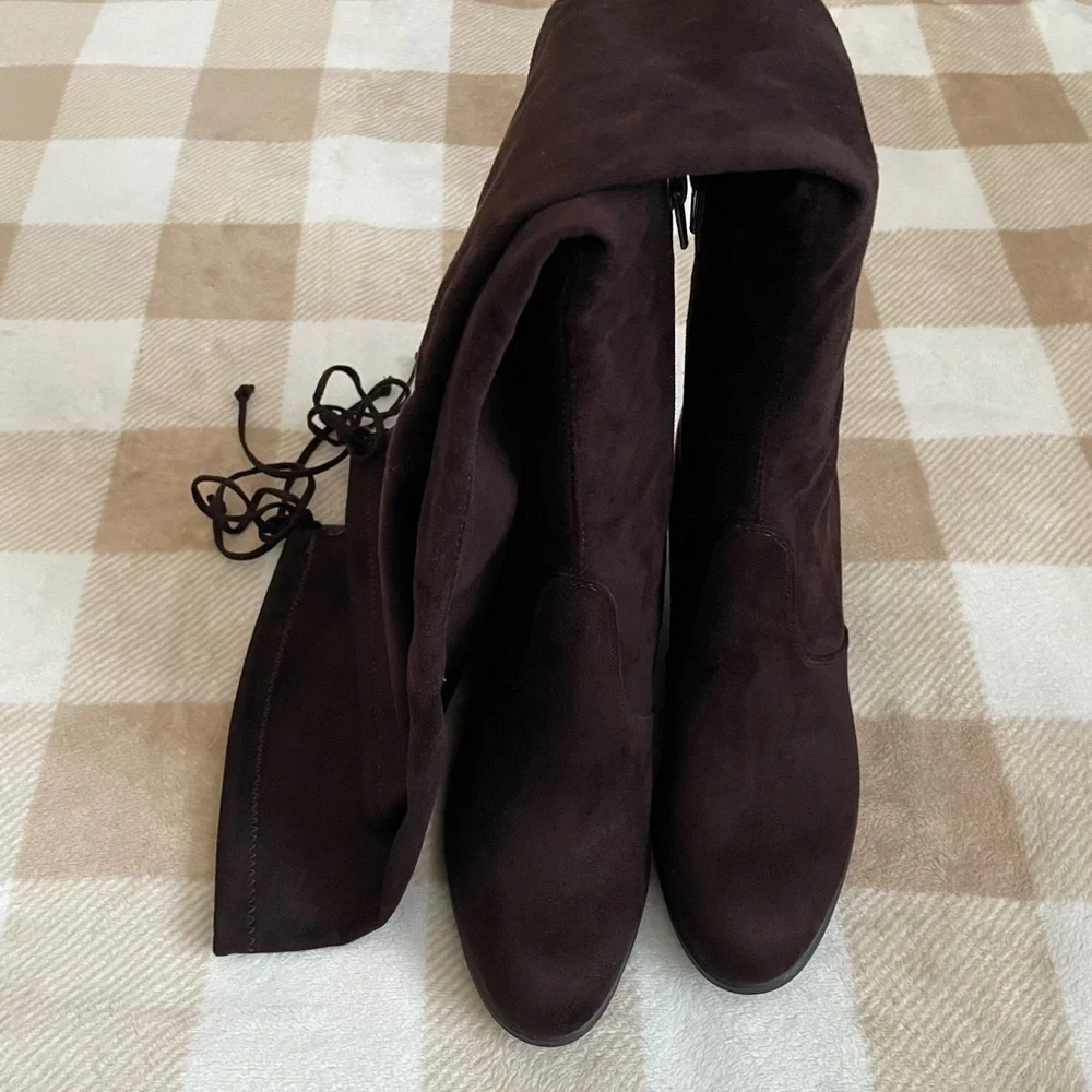 NEW Unisa Women’s Dark Brown Over-the-Knee Boots New with Box Size 7.5 M